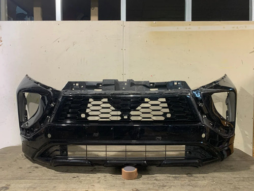 Mitsubishi eclipse cross plug - mitsubishi,