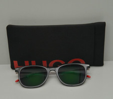 Sonnenbrille der Marke Hugo