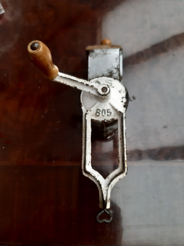 Alt antik küchengerät mühle - küchengerät,