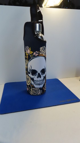 Totenkopf und rosen - totenkopf,
