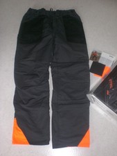 neuwertige STIHL Schnittschutz