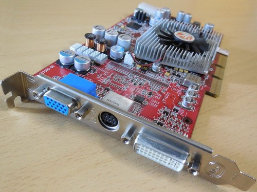 Ati radeon 9800 pro - ati,