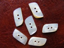 ca 1,2 cm 6 Stück Knopf Sammlung Set alt Knöpfe klein Puppe weiß länglich Bluse