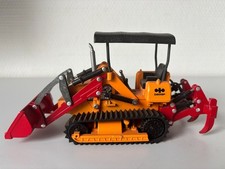 Komatsu Laderaupe D20QF mit Aufreisser in rot Diapet 1:28