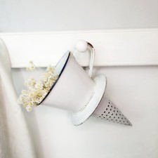 Uraltes großes Emaille Trichtersieb, Spitzsieb, alt, antik, shabby