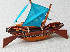 Holz Modellboot Katamaran