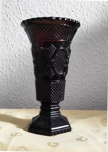 Vitnage avon vase rubyred - vitnage,