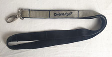 Diverse.Sys plus - Schlüsselband Lanyard, schwarz grau #157