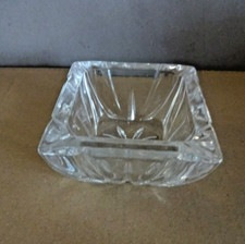 Glasaschenbecher, Kristallglas viereckig mit 4 Ablagen 10 x 10 cm