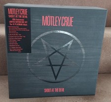 Motley Crue SHOUT AT THE DEVIL