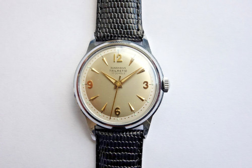 Neuwertige junghans - -,