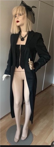 Noncult femme von - von, hof