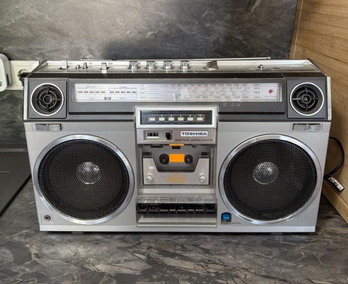 Toshiba stereo radio cassette - toshiba, radio-cassette