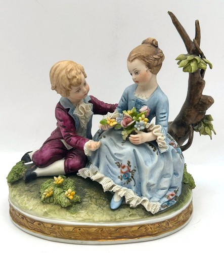 Werbendes paar figur mit - werbendes,