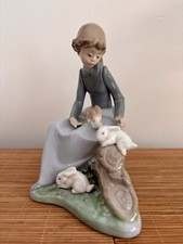 Porzellan-Figur “Mädchen mit Hasen” | NAO by Lladro (203)