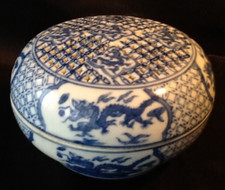 Porzellan China DRACHE  blau weiß Potpourri Dose Deckeldose Deckel durchbrochen