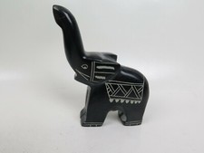 11114: ELEFANT aus schwarzem