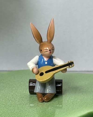 1015 sitzender hase - 1015/26,