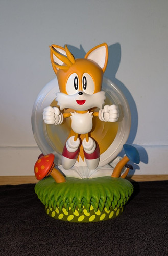 First figures sonic - first,