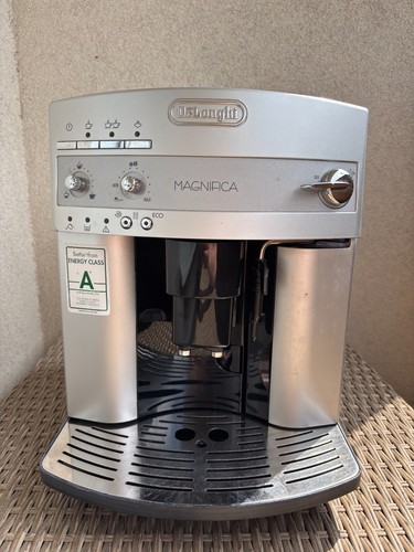 Delonghi magnifica 3200s - delonghi,