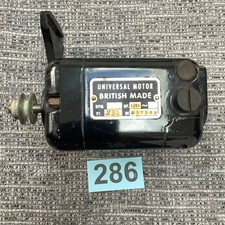 VINTAGE UNIVERSAL NÄHMASCHINE MOTOR UND HALTERUNG, HERGESTELLT IN BRITISH GETESTET UND FUNKTIONSFÄHIG