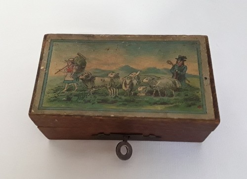 Alte kleine holz sparbüchse - alte,