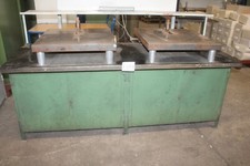 Arbeitstisch mit 2 metall-platte und 4 türen 2 regal B=2000mm L=700mm  (X434)