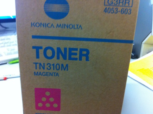 Original konica magenta tn310m - magenta,