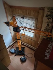 Kran mit Fernbedienung