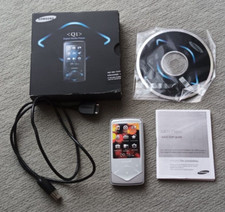 MP3-Player/FM-Radio Samsung YP-Q1 silber 8GB