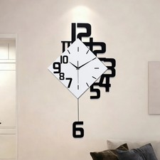 Wanduhr mit Pendel Ohne