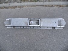 UNIMOG  411   Pritschenbodenquerträger