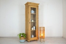 schöne Vintage Weichholz Vitrine in Massiv-Kiefer im Landhausstil