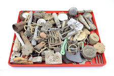 Wehrmacht US Schnallen Fernglasteile Besteck Koppelhaken Bodenfund ca. 1,8kg