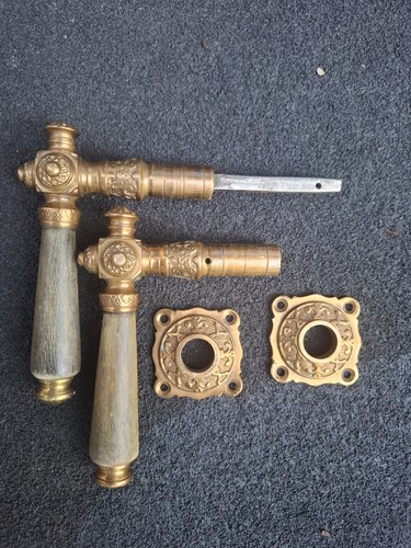 Vintage türgriff aus bronze - vintage-türgriff,