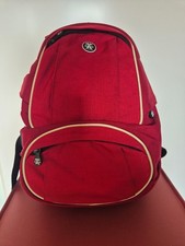 Crumpler Fotorucksack in rot mit abnehmbarer Laptoptasche für viel Equipment