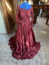 Elegantes Ballkleid / Henna