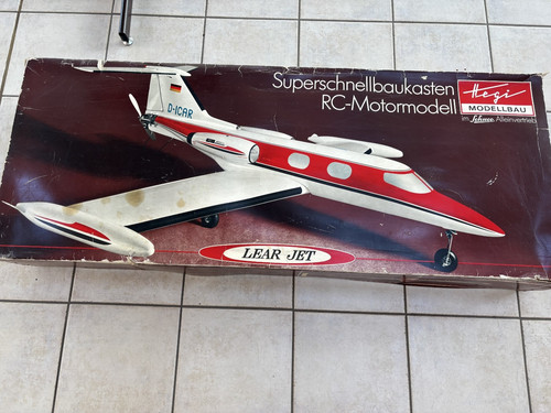Learjet von hegi - ,