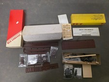 Spur 0 - diverse Teile von Wagen - Zubehör - wohl auch US-Wagen