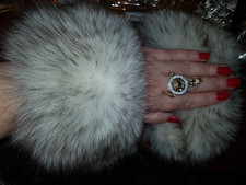 SILBERFUCHS PELZ MANSCHETTEN