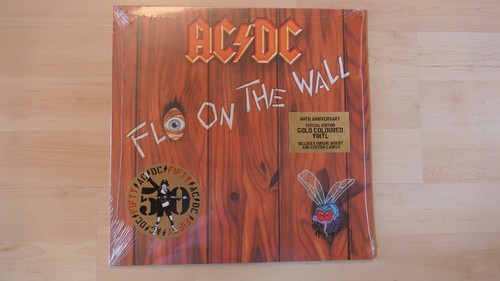 Fly on the wall 50th - fly,
