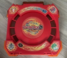 Beyblade Metal Fusion Battle Stadium Arena Travel Case mit Zubehör  