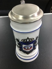 Erdinger-Weißbierkrug mit Zinndeckel zu verkaufen