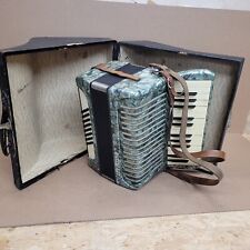 altes Akkordeon Kinder 