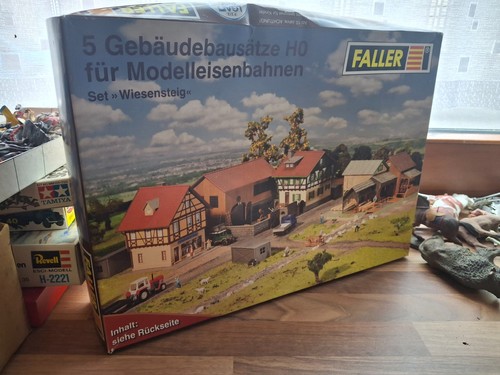 Faller 5 gebäudebausätze - :,