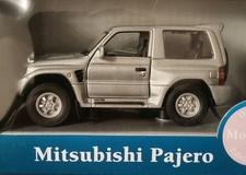 Modellauto mitsubishi pajero - modellauto,
