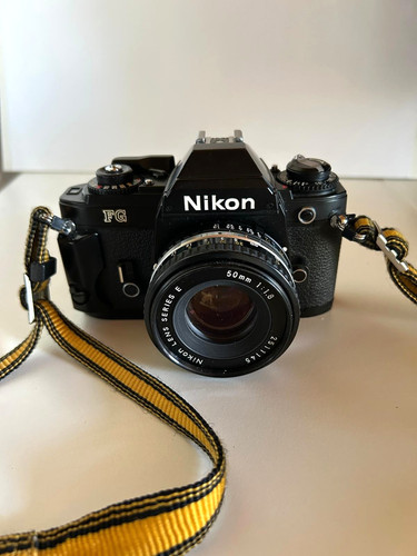 Nikon schwarz analogkamera - schwarz,