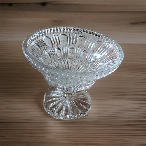 Runde glasschale mit fuß - glasschale,