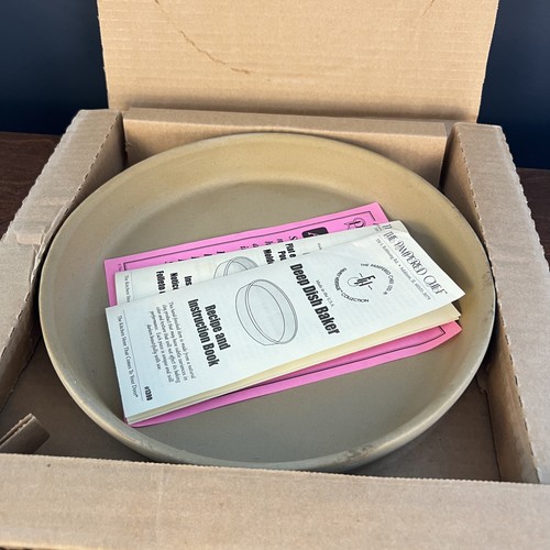 Pampered chef stoneware family - stoneware,