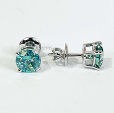 4.50 Karat Blau Behandelt